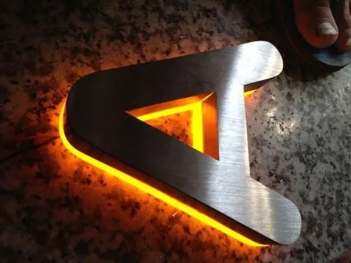 �������Ƹ߶��й涨��?