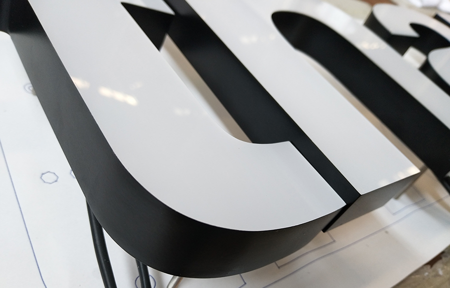 �ɶ���湫˾������ά������