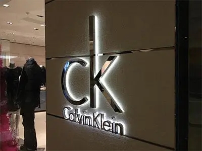 �ɶ���湫˾˵Ī���ӹ����ͼ�����